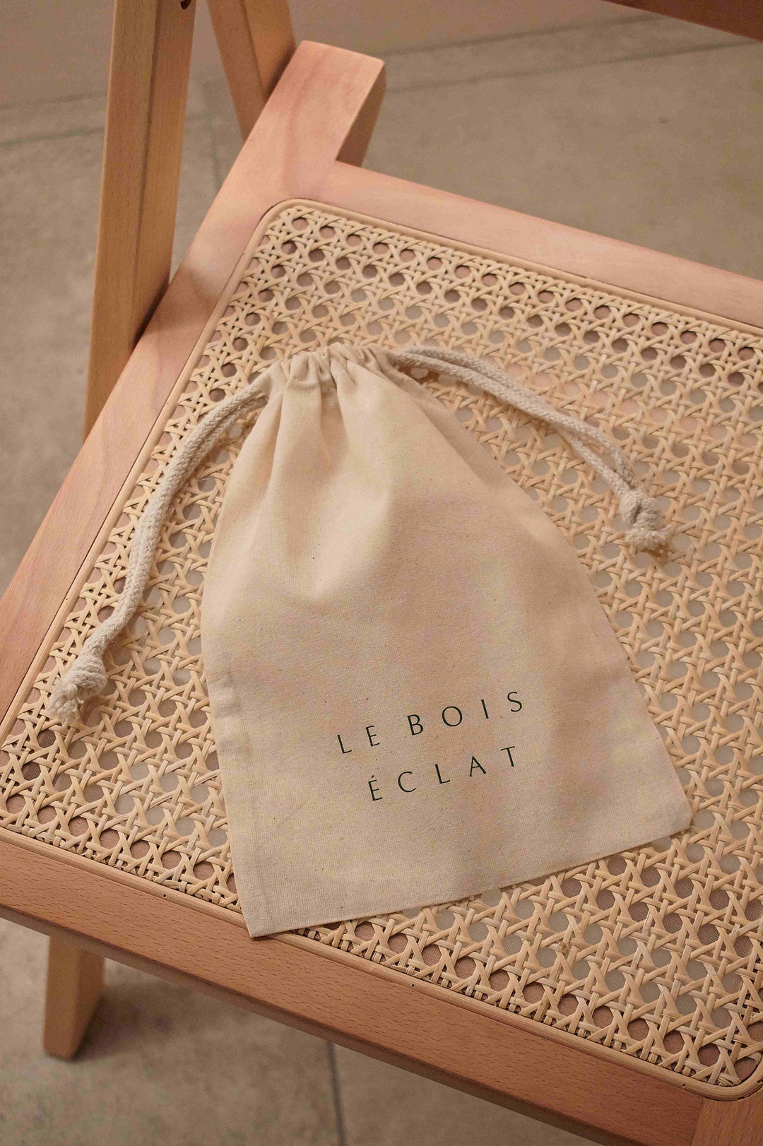 LE BOIS ÉCLAT 巾着ポーチ